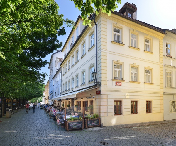 Hotel U Zlatych Nuzek